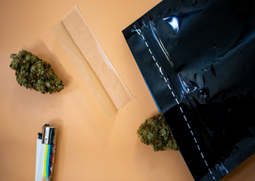 De multiples fonctionnalités d'emballage intelligent amènent la pochette de cannabis à un nouveau niveau